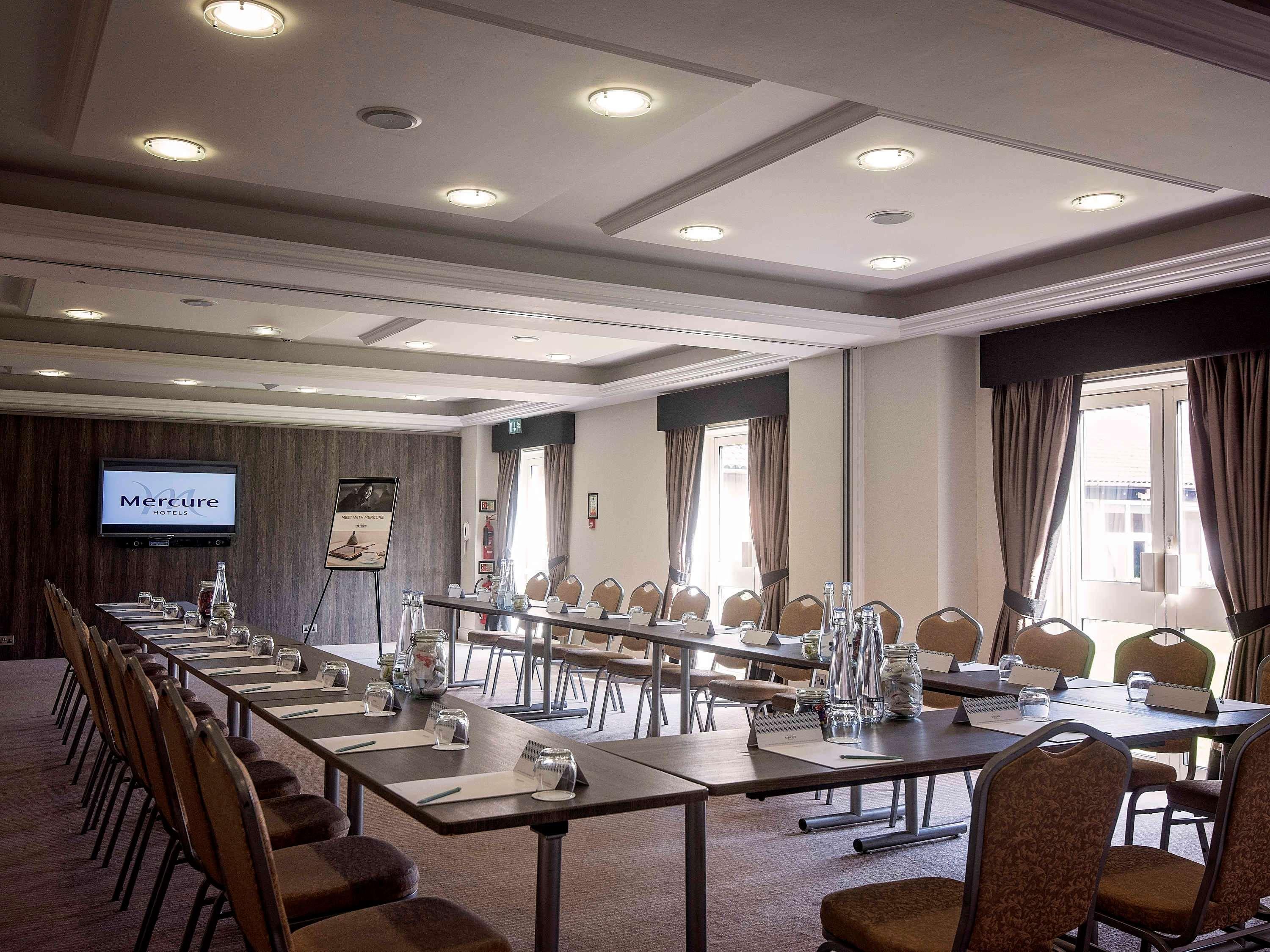 Mercure Milton Keynes Hotel Zewnętrze zdjęcie