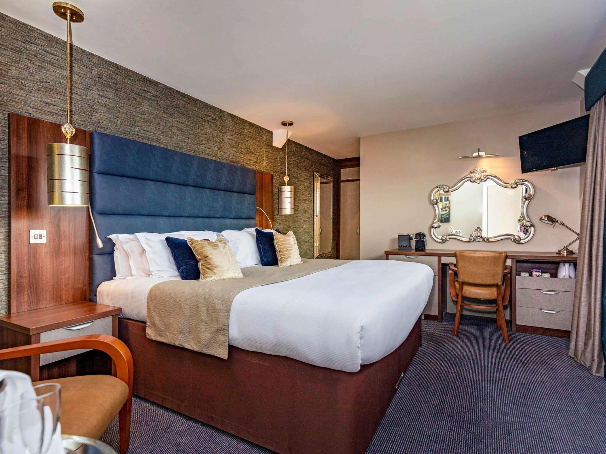 Mercure Milton Keynes Hotel Zewnętrze zdjęcie