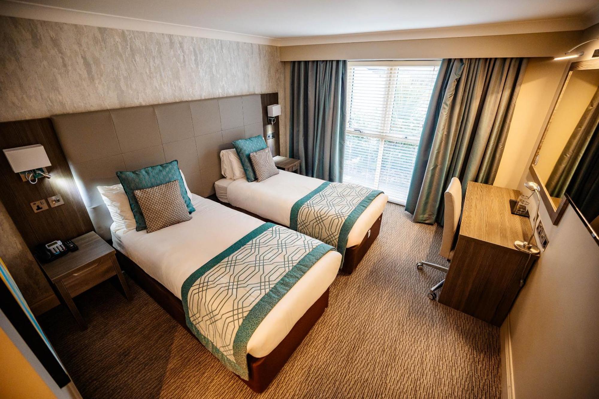 Mercure Milton Keynes Hotel Zewnętrze zdjęcie