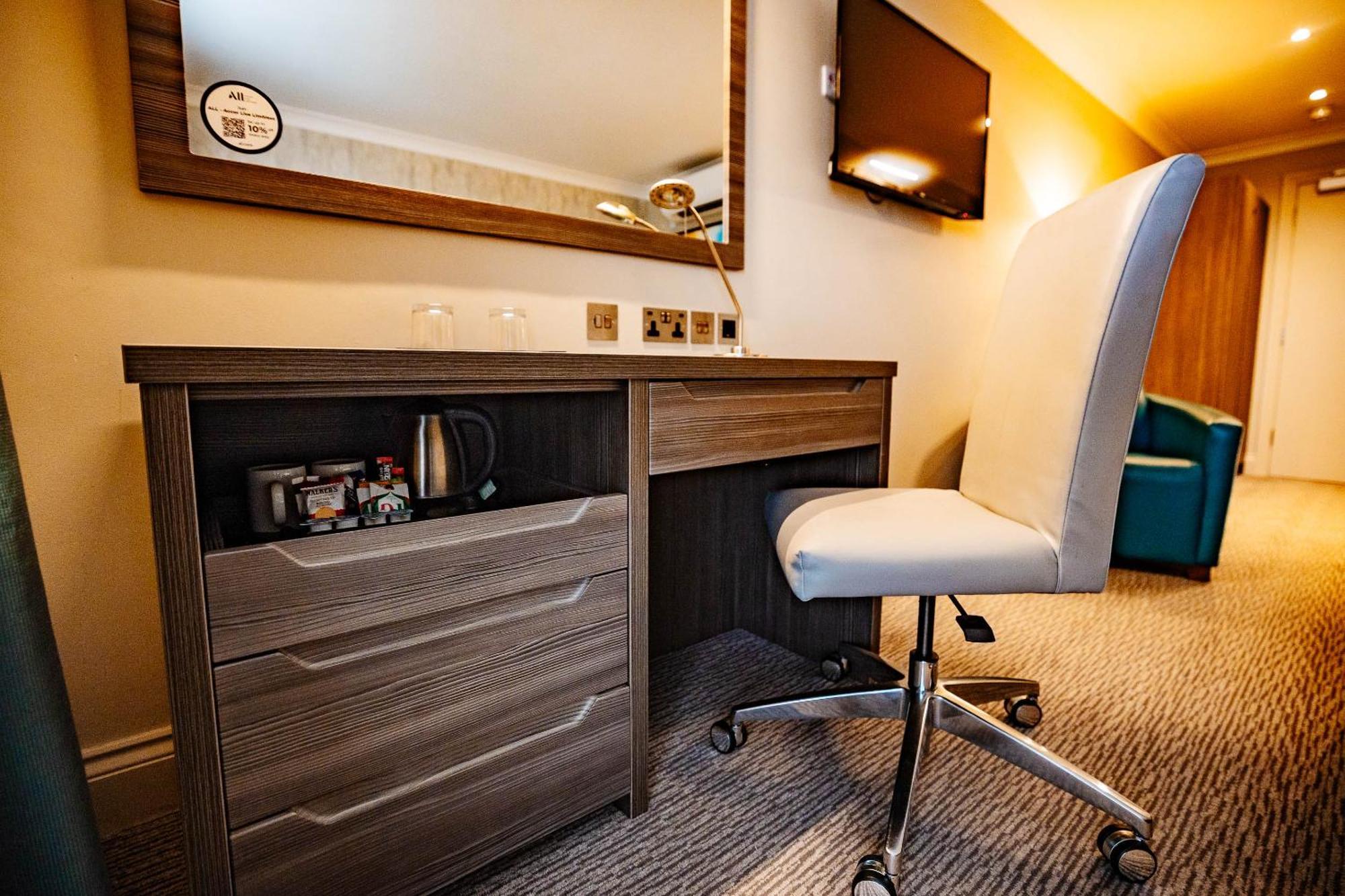 Mercure Milton Keynes Hotel Zewnętrze zdjęcie